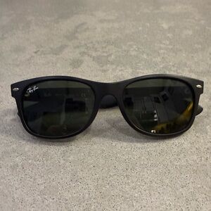 Ray-Ban Black Wayfarer